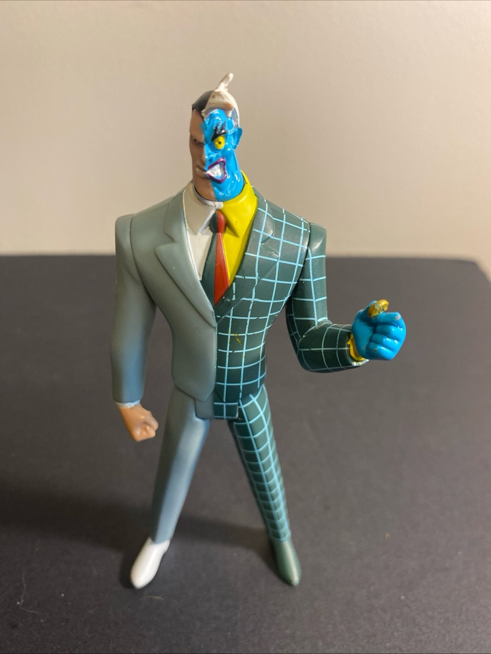 Two-Face 2003 Batman Animated Series 4.5" Action Figure DC Comics Super Villain